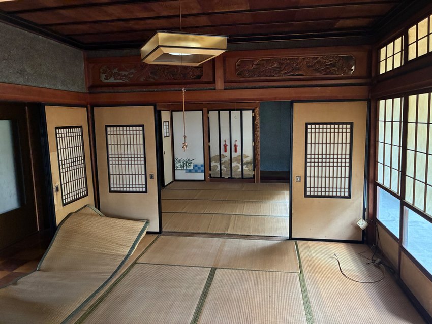 工事前の和室(畳→床)