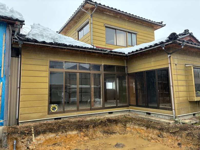 富山県射水市の戸建て 施工前の外観