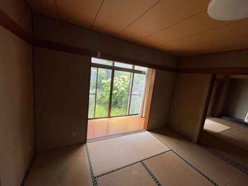 工事前の和室と縁側