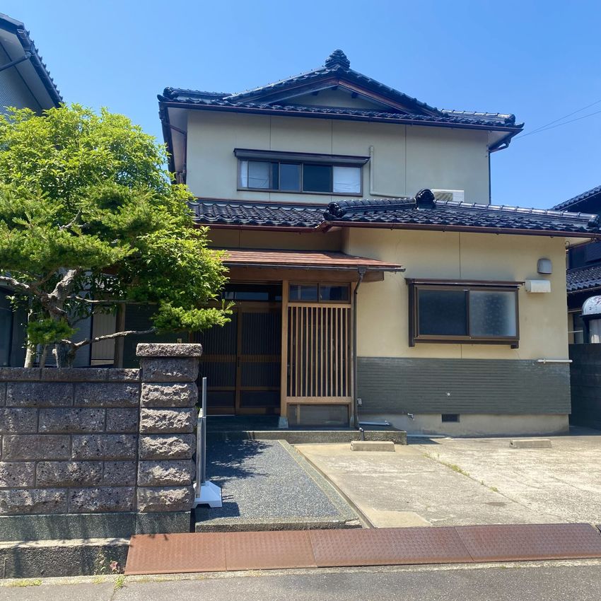 金沢市 戸建てのフルリノベーション 施工前